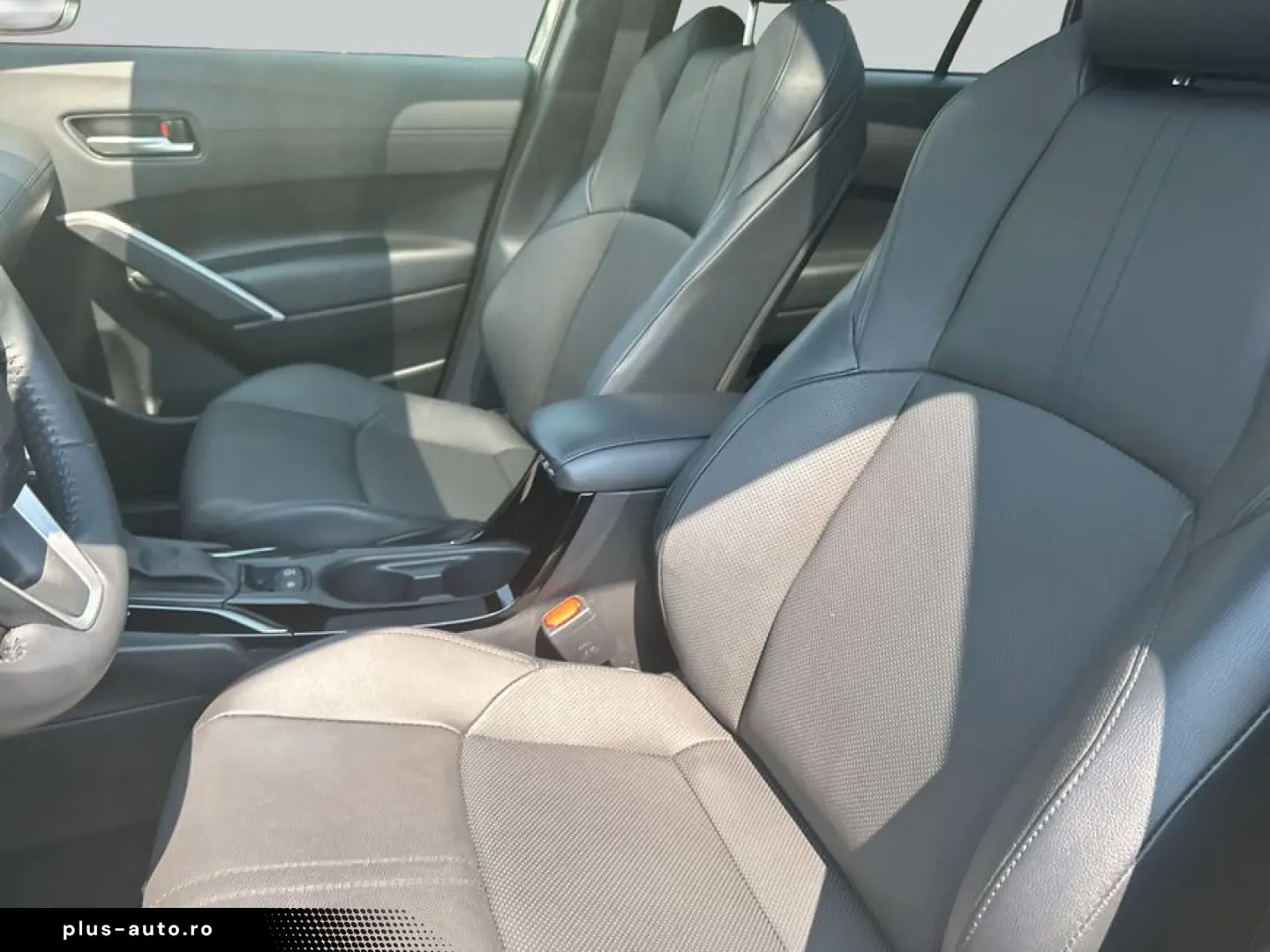 TOYOTA Corolla Cross Hybrid 2.0 4x4 Panoramadach