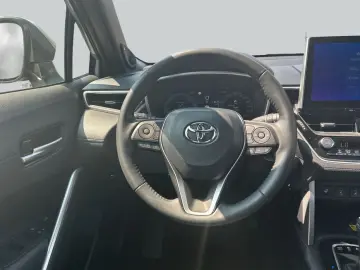 TOYOTA Corolla Cross Hybrid 2.0 4x4 Panoramadach