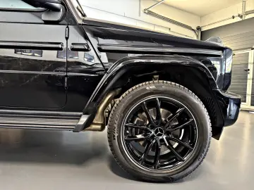 MERCEDES-BENZ G 450d AMG Schiebedach Memory Massage …
