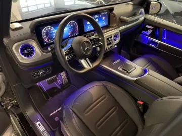 MERCEDES-BENZ G 450d AMG Schiebedach Memory Massage …