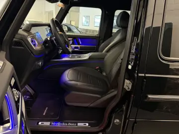 MERCEDES-BENZ G 450d AMG Schiebedach Memory Massage …