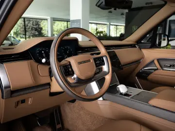LAND ROVER Range Rover SV P615 Meridian 360 Massge Seats