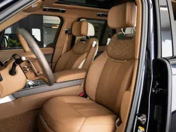 LAND ROVER Range Rover SV P615 Meridian 360 Massge Seats