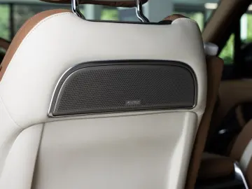 LAND ROVER Range Rover SV P615 Meridian 360 Massge Seats