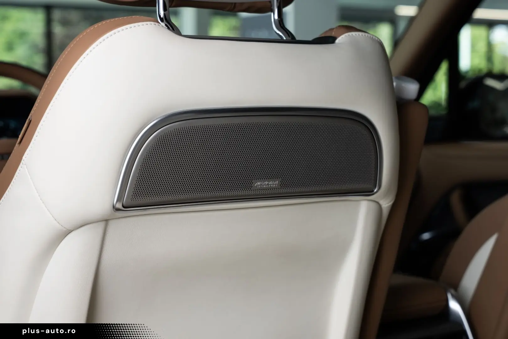 LAND ROVER Range Rover SV P615 Meridian 360 Massge Seats
