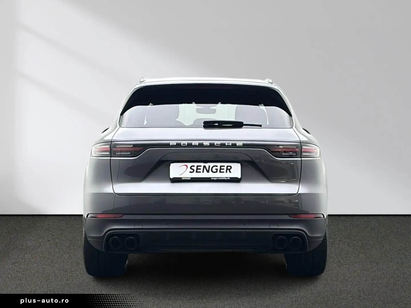 PORSCHE Cayenne Panorama LED AHK Leder Sitzhzg. Navi