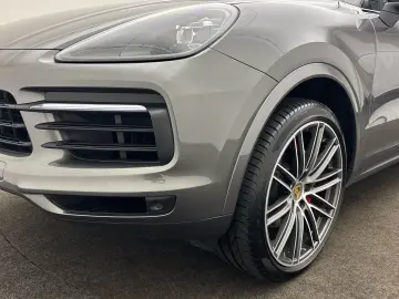 PORSCHE Cayenne Panorama LED AHK Leder Sitzhzg. Navi