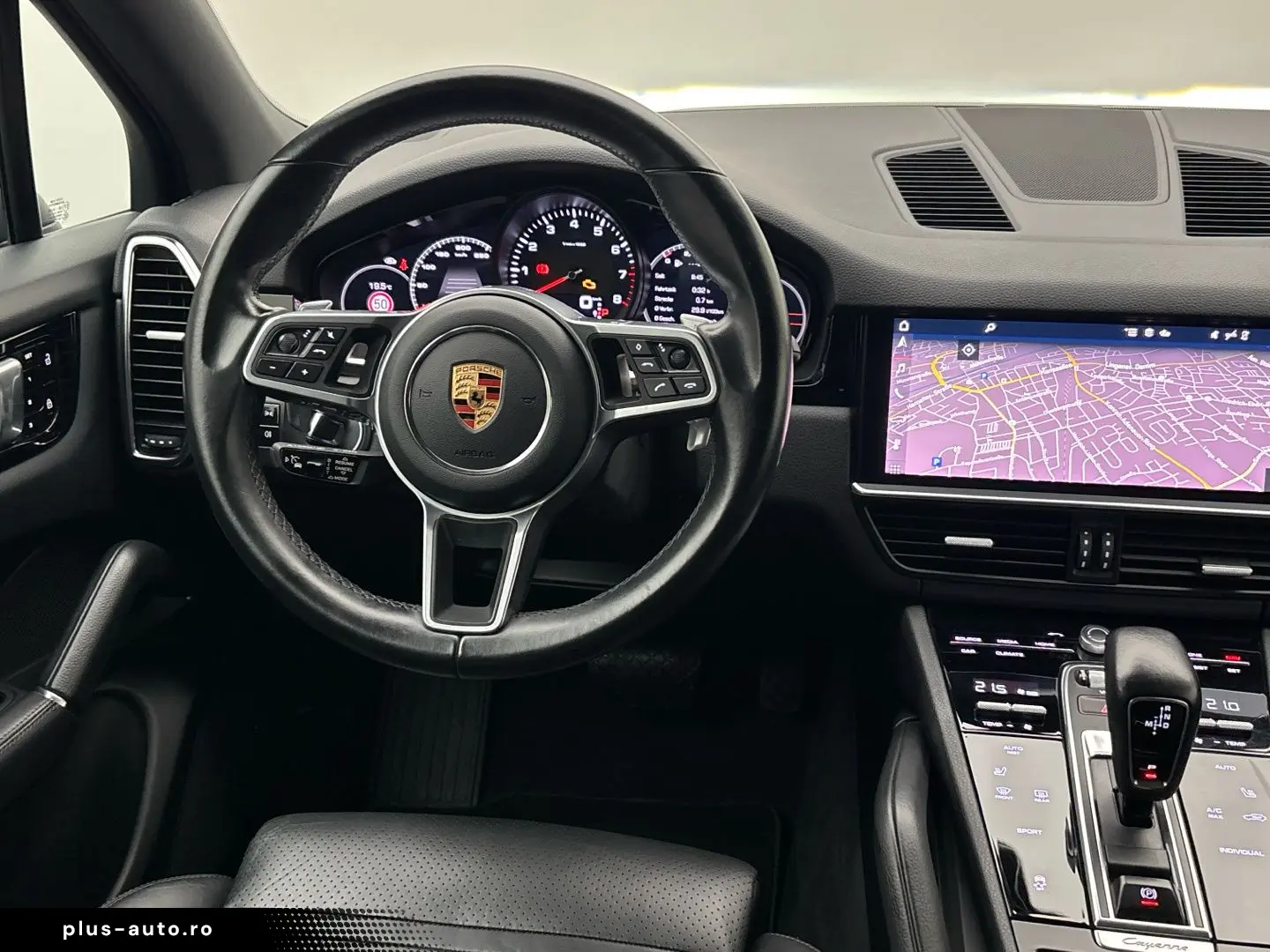 PORSCHE Cayenne Panorama LED AHK Leder Sitzhzg. Navi