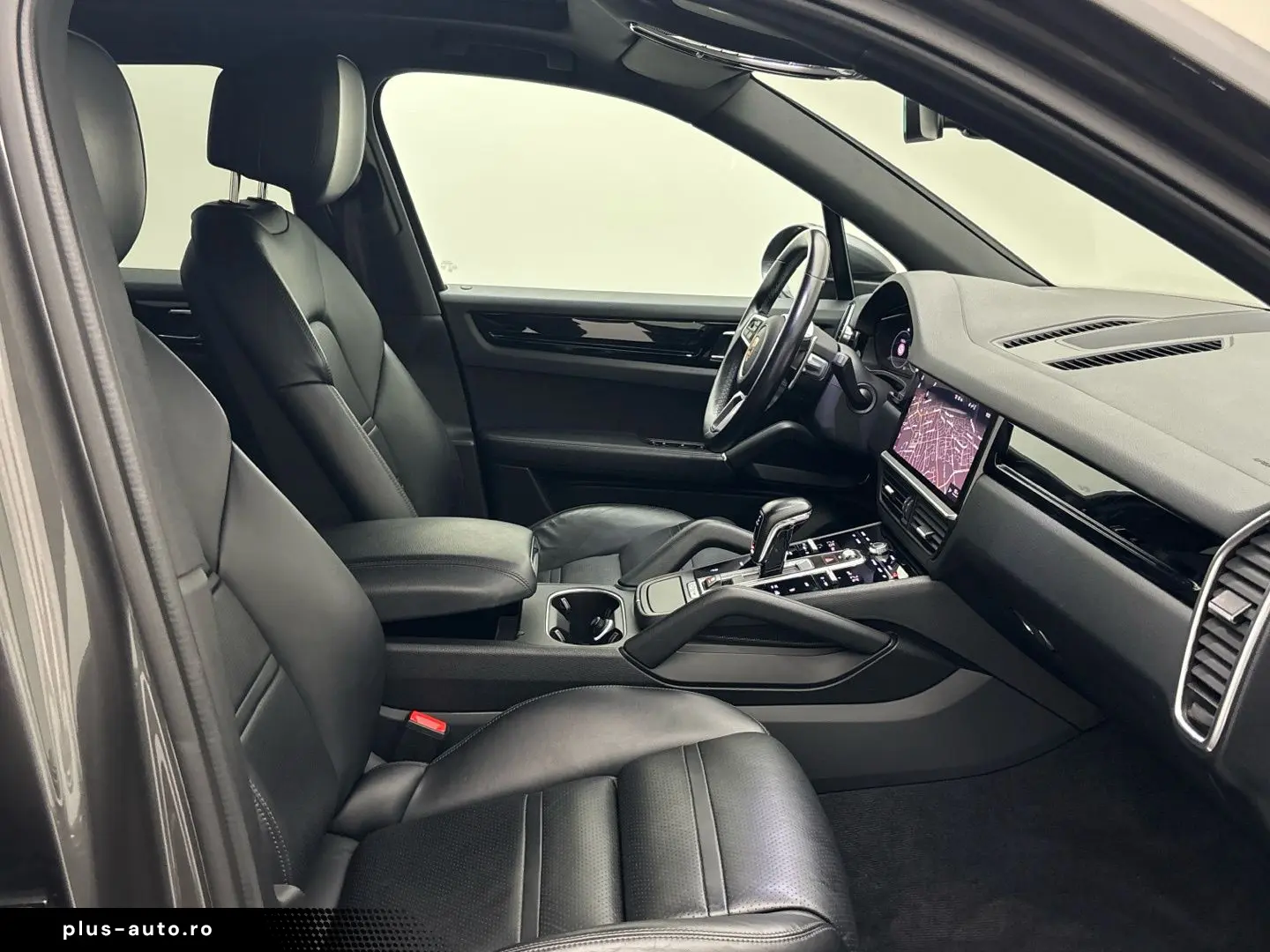 PORSCHE Cayenne Panorama LED AHK Leder Sitzhzg. Navi