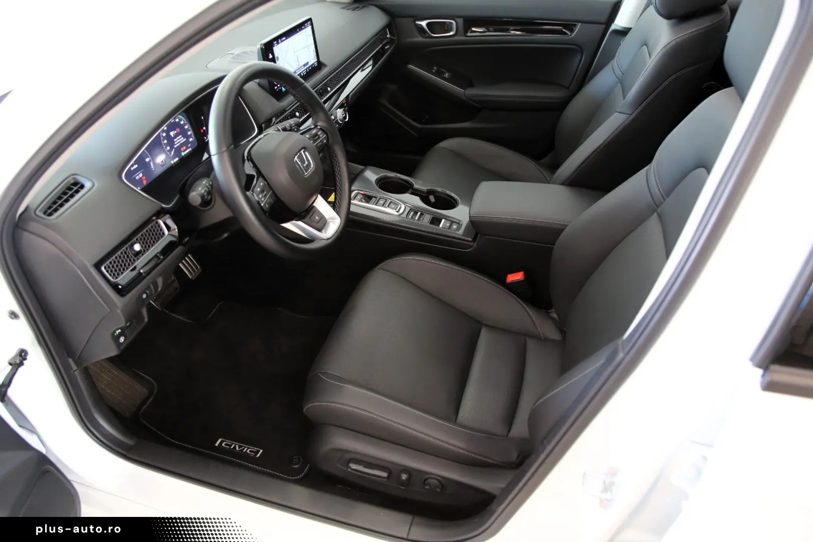 HONDA Civic Lim. 5-trg. e HEV Advance AZV Pano Bose