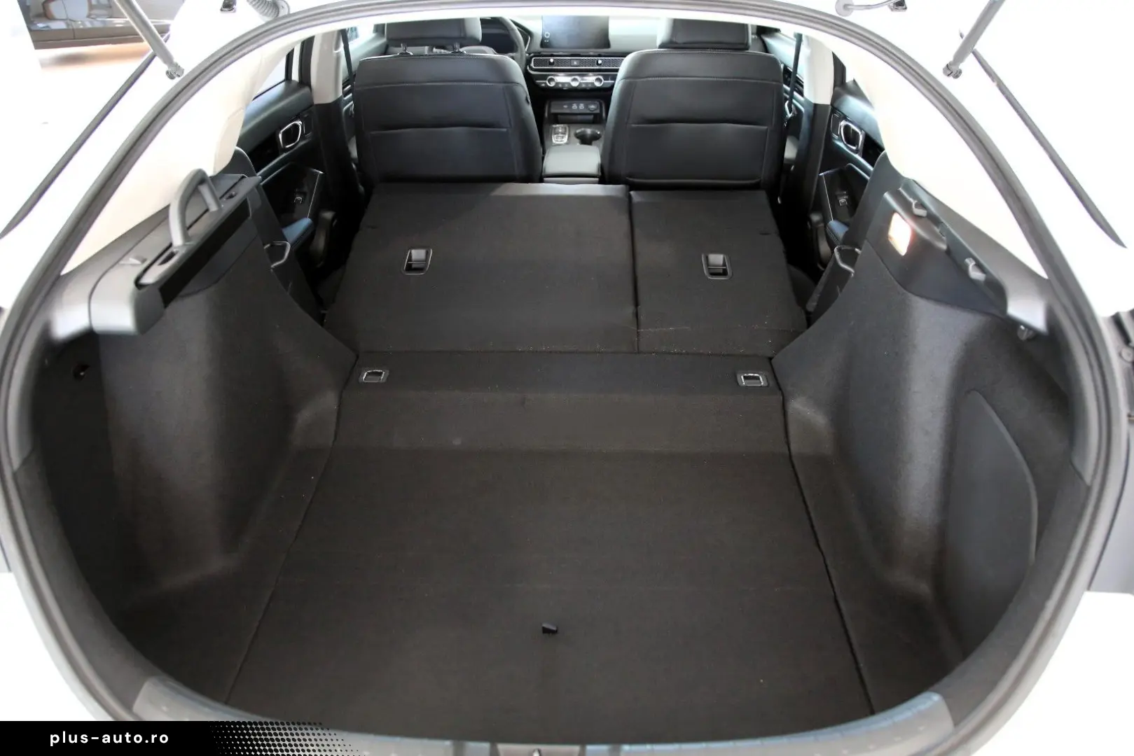 HONDA Civic Lim. 5-trg. e HEV Advance AZV Pano Bose
