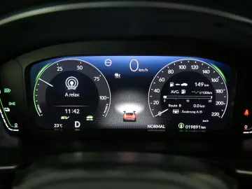 HONDA Civic Lim. 5-trg. e HEV Advance AZV Pano Bose