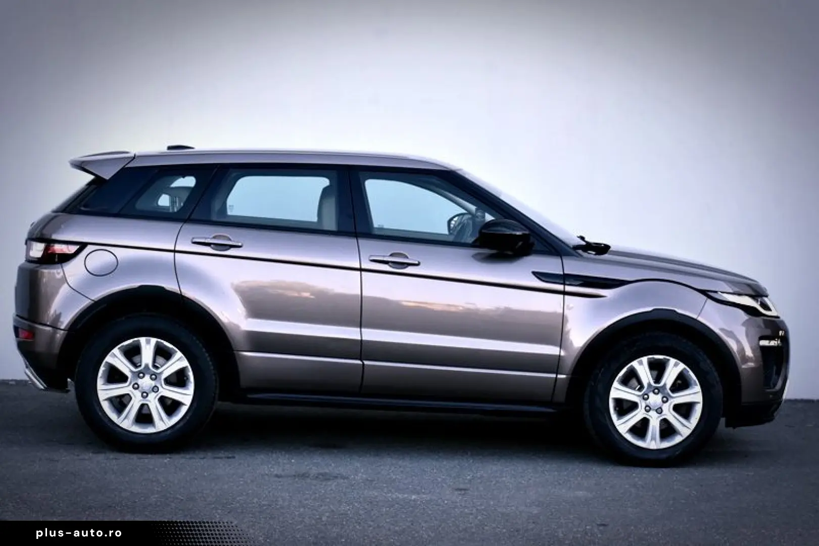 Land-Rover Range-Rover-Evoque