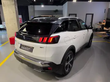 Peugeot 3008 BlueHDi 180 Stop & Start EAT8 GT