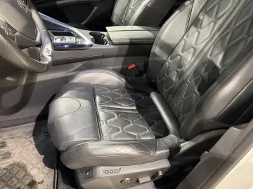 Peugeot 3008 BlueHDi 180 Stop & Start EAT8 GT