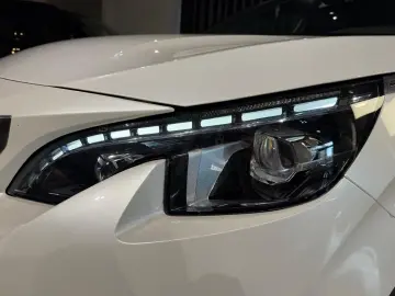 Peugeot 3008 BlueHDi 180 Stop & Start EAT8 GT