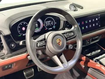 PORSCHE Cayenne Coupe Turbo E-Hybrid