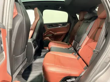 PORSCHE Cayenne Coupe Turbo E-Hybrid