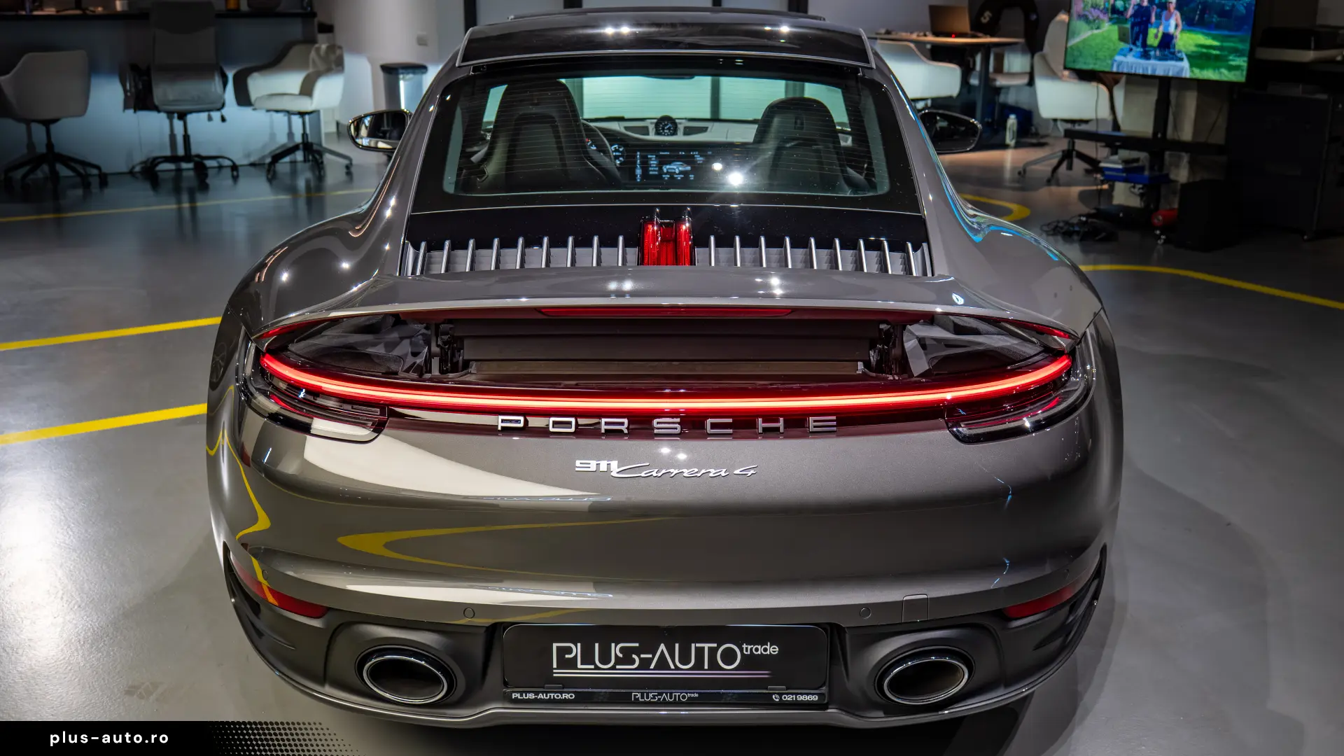 Porsche 911 Carrera 4
