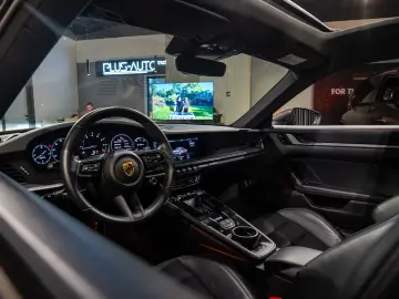 Porsche 911 Carrera 4