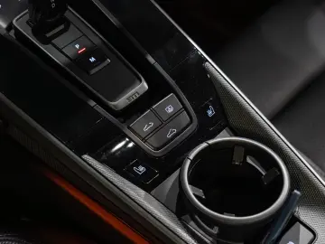 Porsche 911 Carrera 4