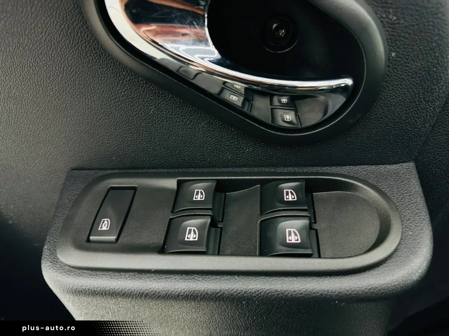 DACIA DUSTER 2015 1.2i E6 Garantie 12 Luni Rate Avans 0 Doar