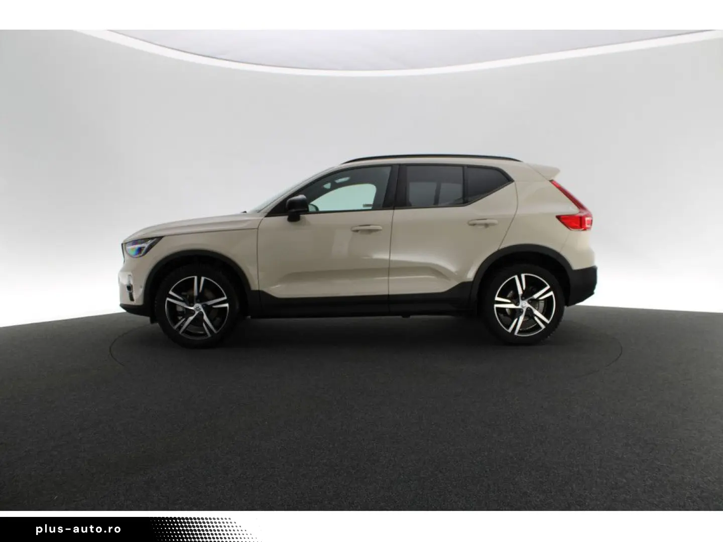 VOLVO XC40 B3 Plus Dark SHZ LED NAVI MEMORY H K 360