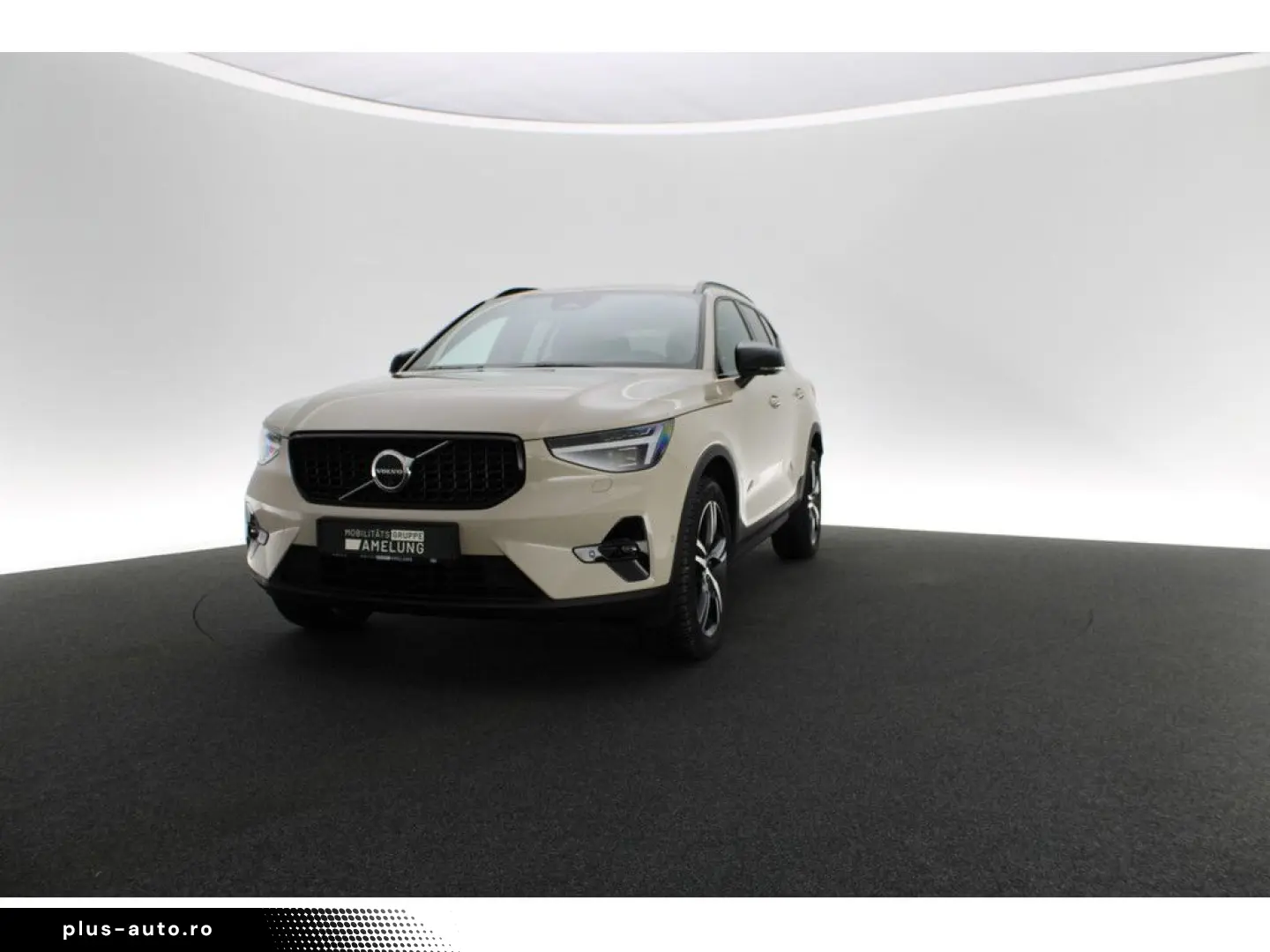 VOLVO XC40 B3 Plus Dark SHZ LED NAVI MEMORY H K 360