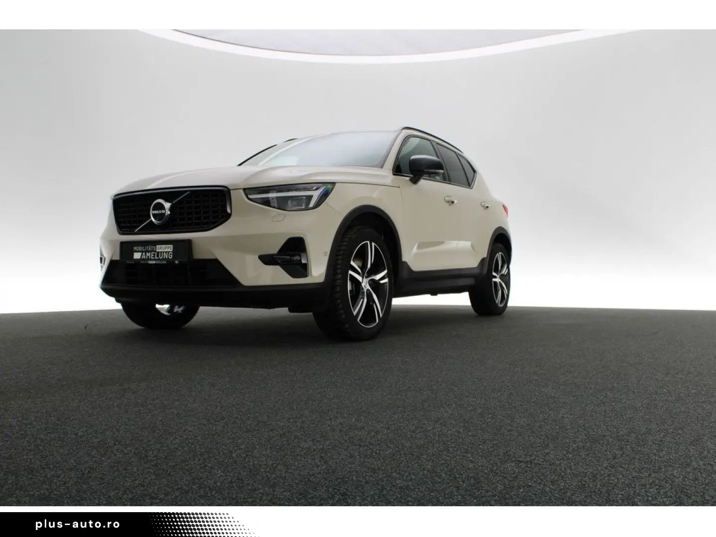VOLVO XC40 B3 Plus Dark SHZ LED NAVI MEMORY H K 360