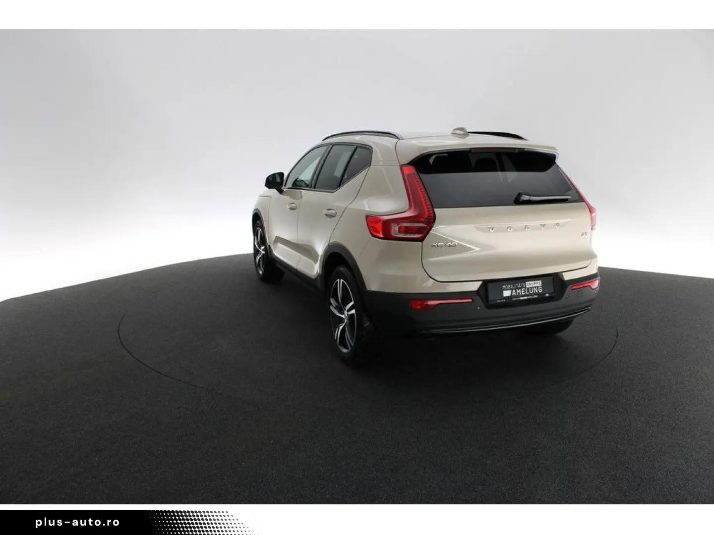 VOLVO XC40 B3 Plus Dark SHZ LED NAVI MEMORY H K 360