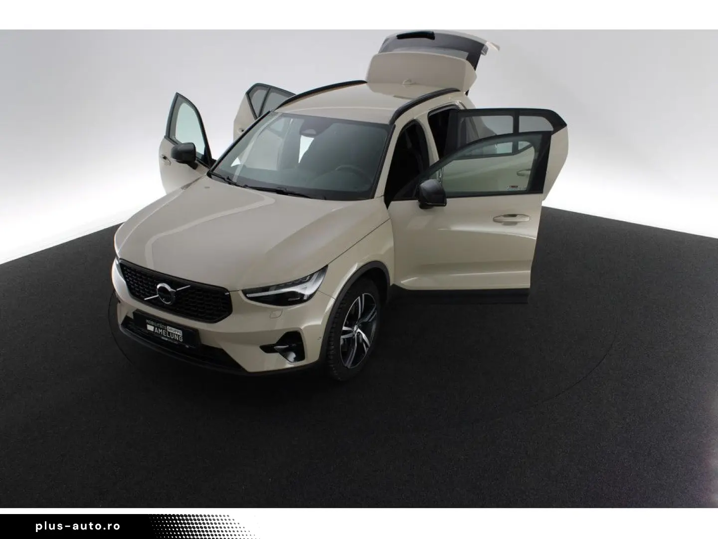VOLVO XC40 B3 Plus Dark SHZ LED NAVI MEMORY H K 360
