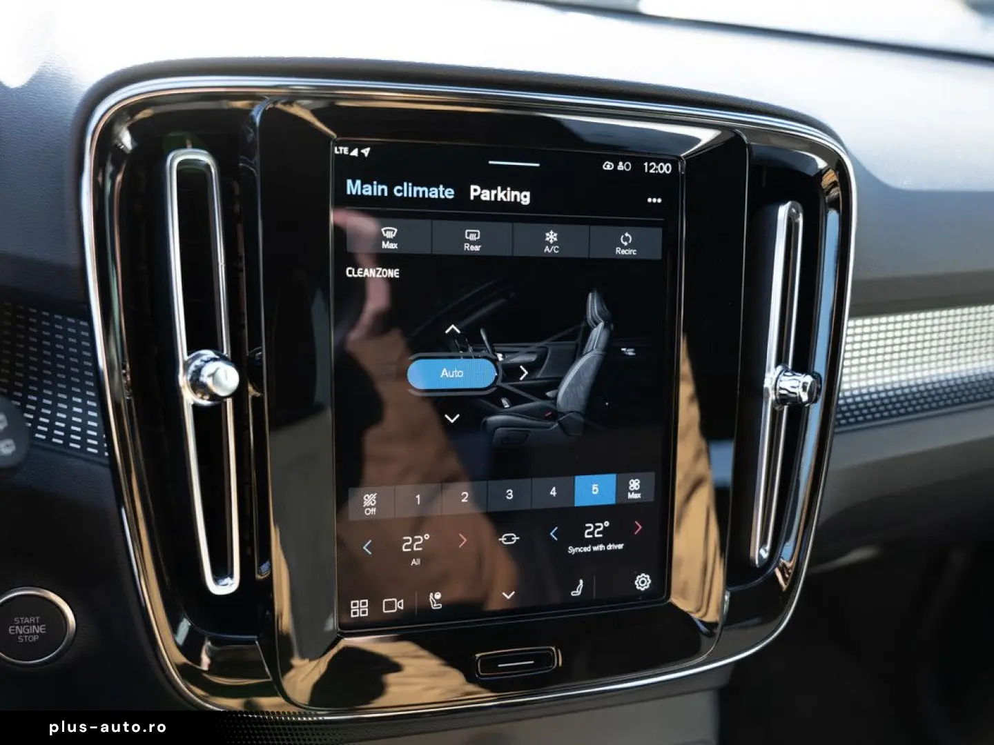 VOLVO XC40 B3 Plus Dark SHZ LED NAVI MEMORY H K 360