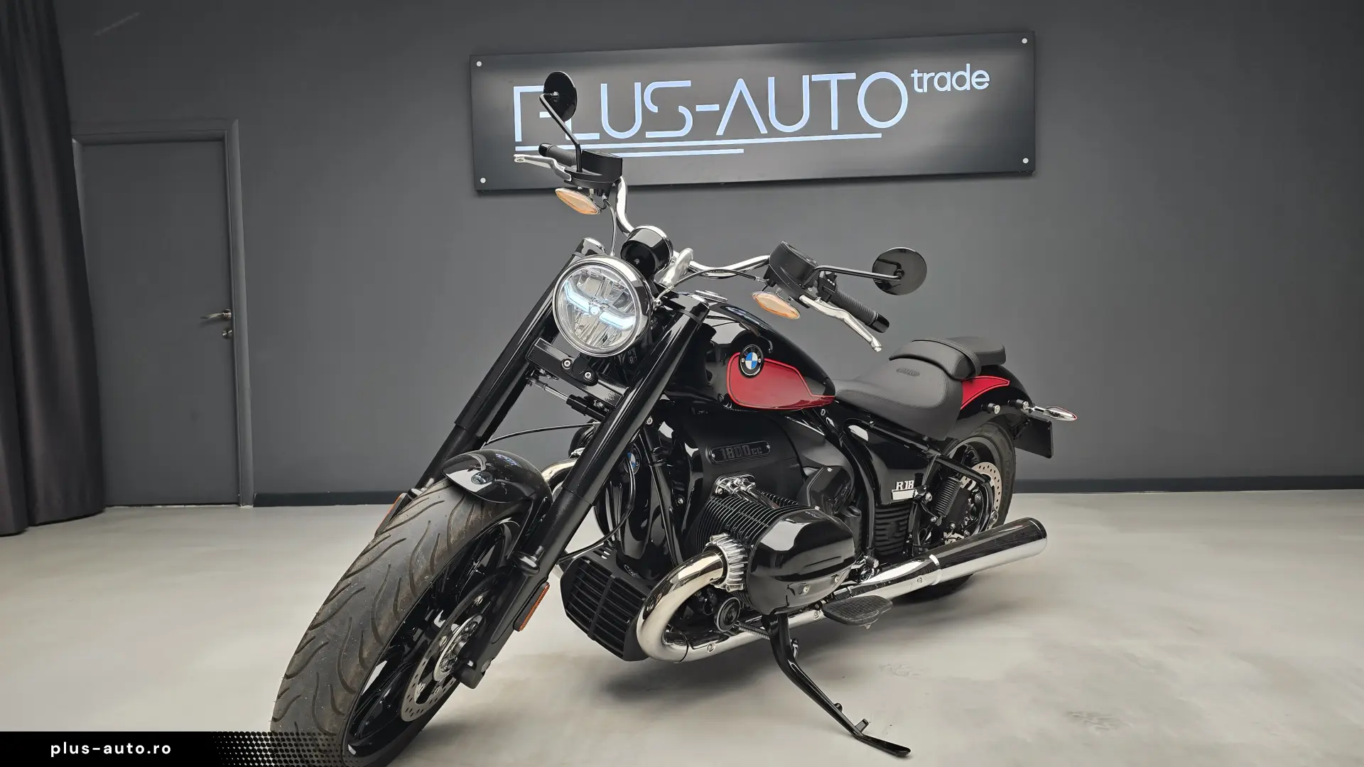 BMW R18 First Edition