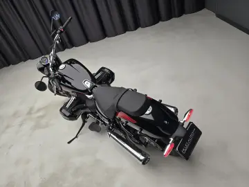 BMW R18 First Edition