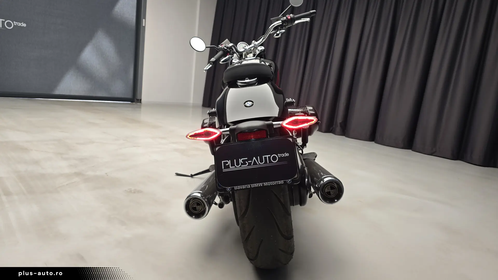 BMW R18 First Edition