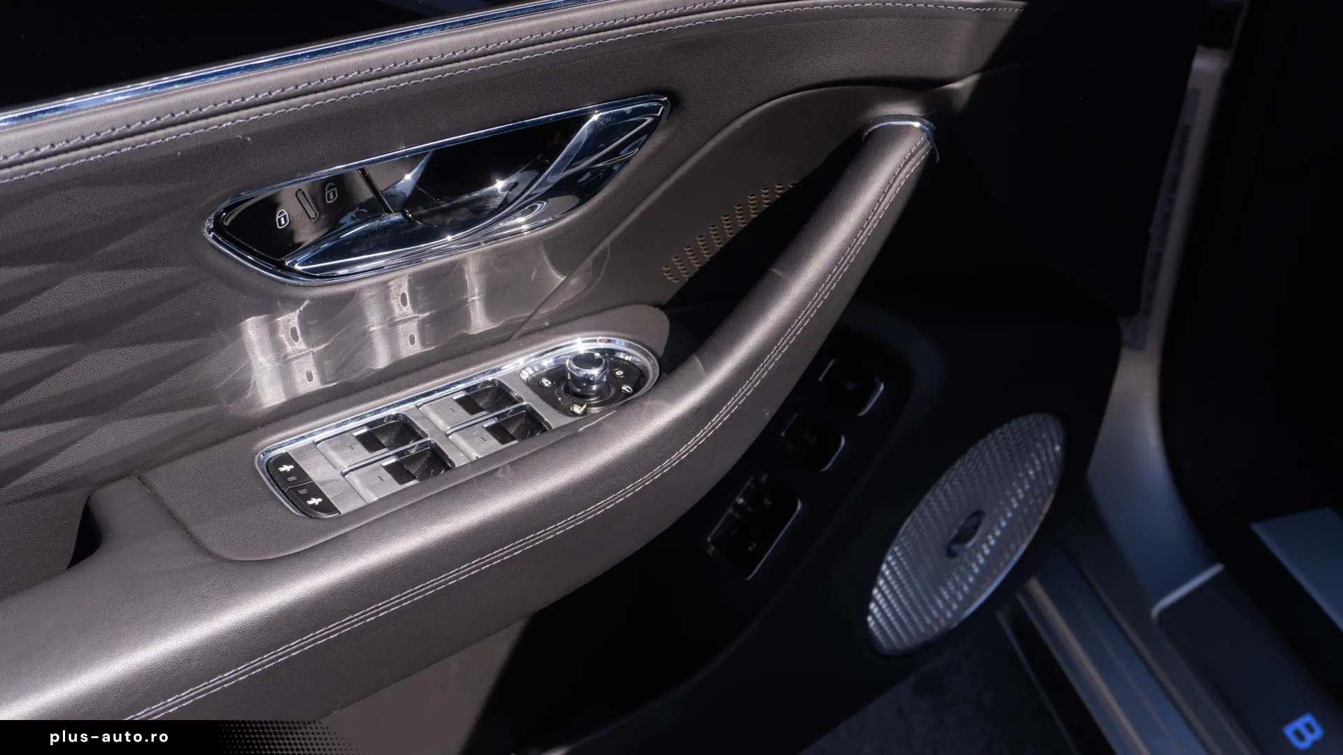 Bentley Flying Spur Hybrid - Panoramic-Carbon-Night Vision