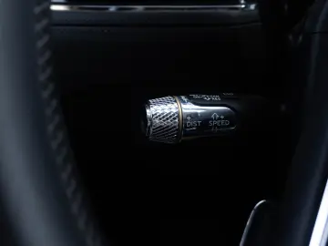 Bentley Flying Spur Hybrid - Panoramic-Carbon-Night Vision