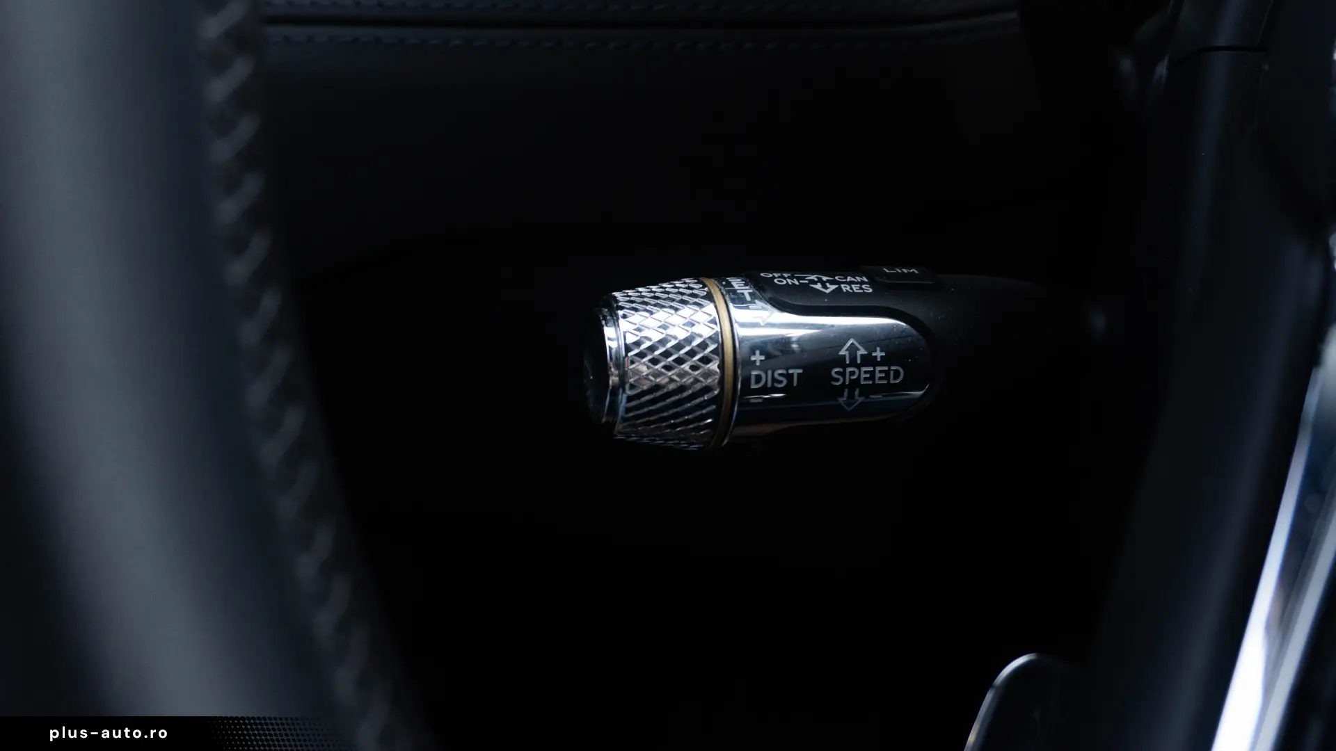Bentley Flying Spur Hybrid - Panoramic-Carbon-Night Vision
