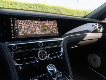 Bentley Flying Spur Hybrid - Panoramic-Carbon-Night Vision