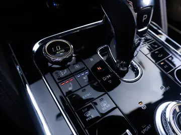 Bentley Flying Spur Hybrid - Panoramic-Carbon-Night Vision
