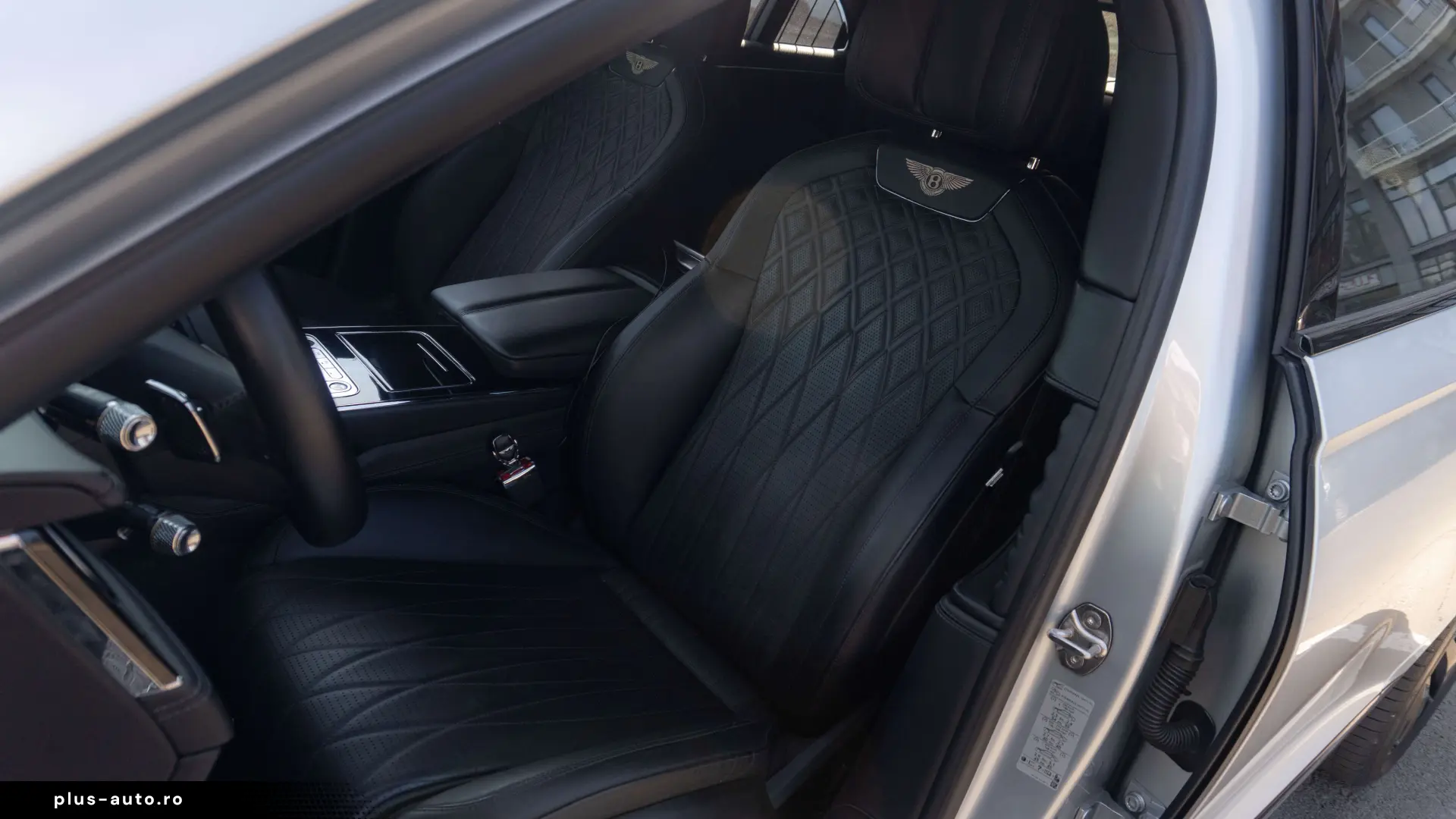 Bentley Flying Spur Hybrid - Panoramic-Carbon-Night Vision