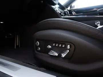 Bentley Flying Spur Hybrid - Panoramic-Carbon-Night Vision