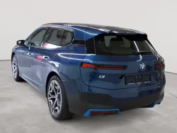 BMW iX xDrive40 Sky Lounge 22´AHK H&K Leder