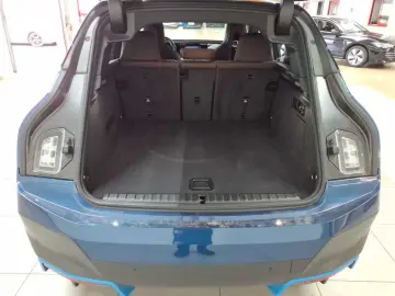 BMW iX xDrive40 Sky Lounge 22´AHK H&K Leder