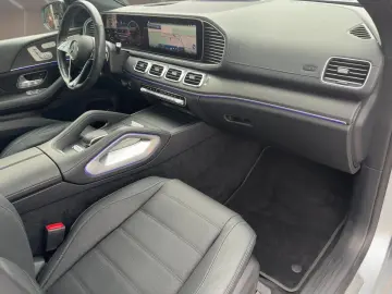MERCEDES-BENZ GLE 300d 4MATIC Coupé AMG PANO 360 HUD…