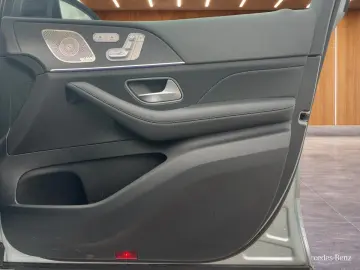 MERCEDES-BENZ GLE 300d 4MATIC Coupé AMG PANO 360 HUD…