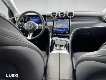 MERCEDES-BENZ GLC 300 e 4 M AVANTGARDE AHK SITZHZG F…