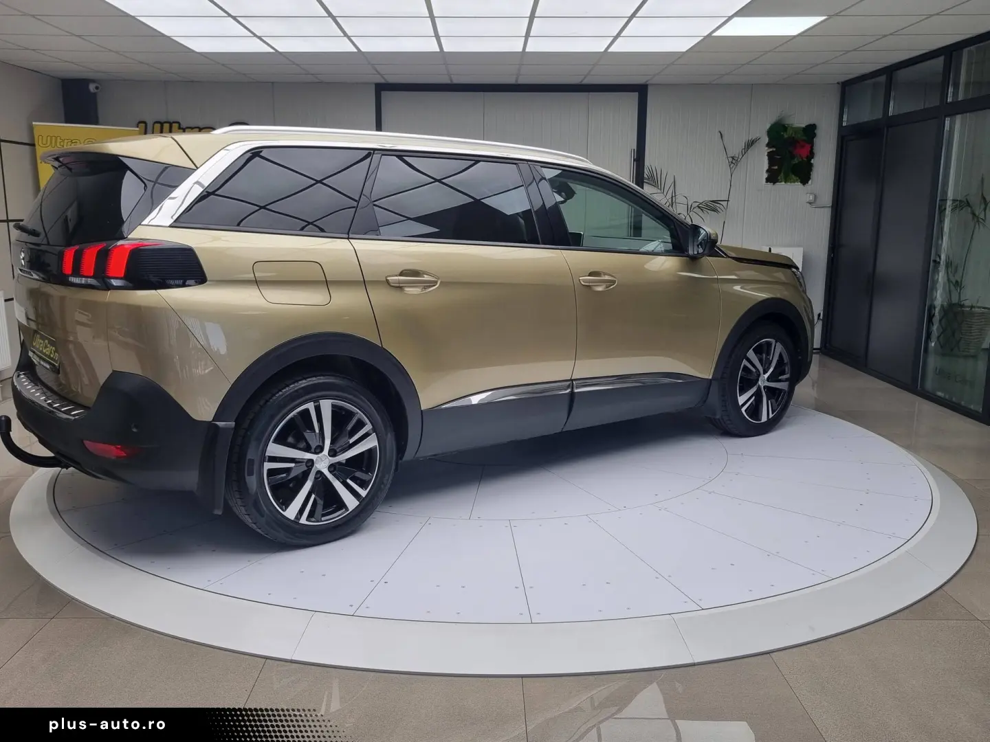 Peugeot 5008 1.6 Blue-HDi  120cp  Euro 6  7 locuri