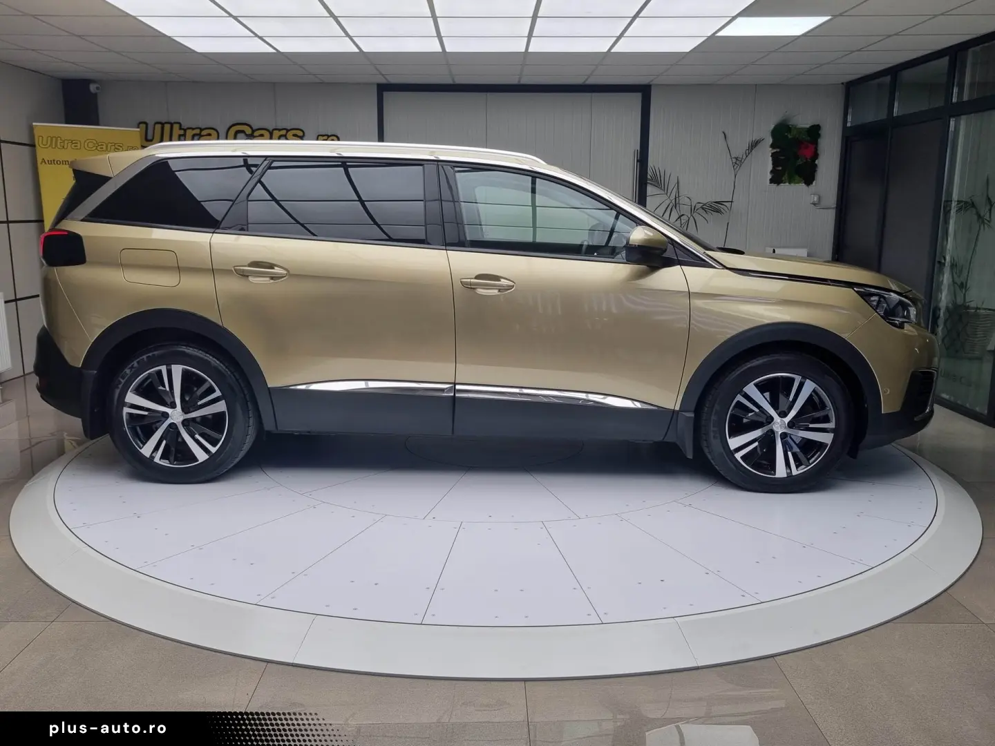 Peugeot 5008 1.6 Blue-HDi  120cp  Euro 6  7 locuri