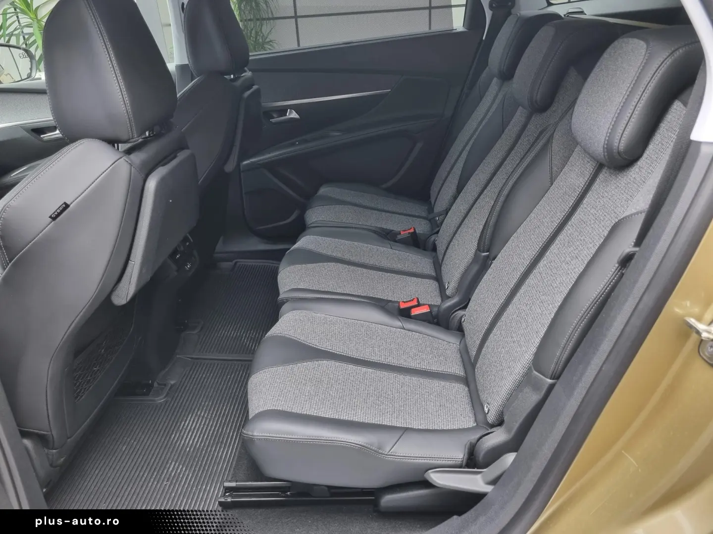 Peugeot 5008 1.6 Blue-HDi  120cp  Euro 6  7 locuri